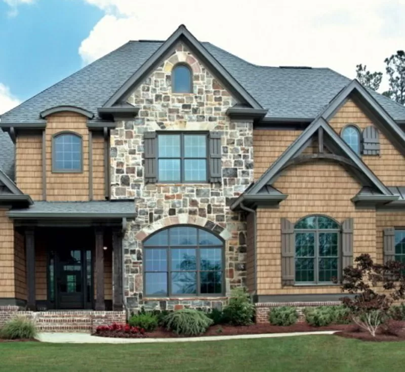 Строительная бригада занимается постройкой домов,  коттеджей под ключ